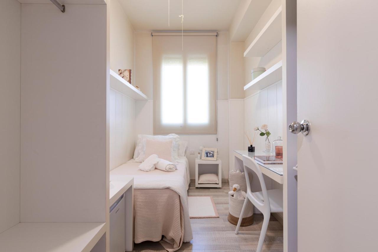Ar Residencia Estudiantil Barcelona Exterior photo